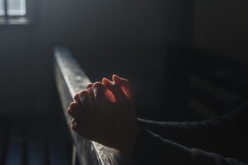 Os presbíteros e a importância da oração pelos membros da igreja